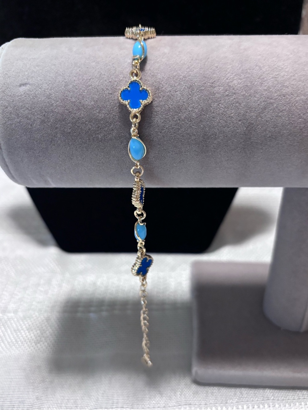 Blue Clover Link Bracelet - Women's Gold-Tone Fashion Jewelry